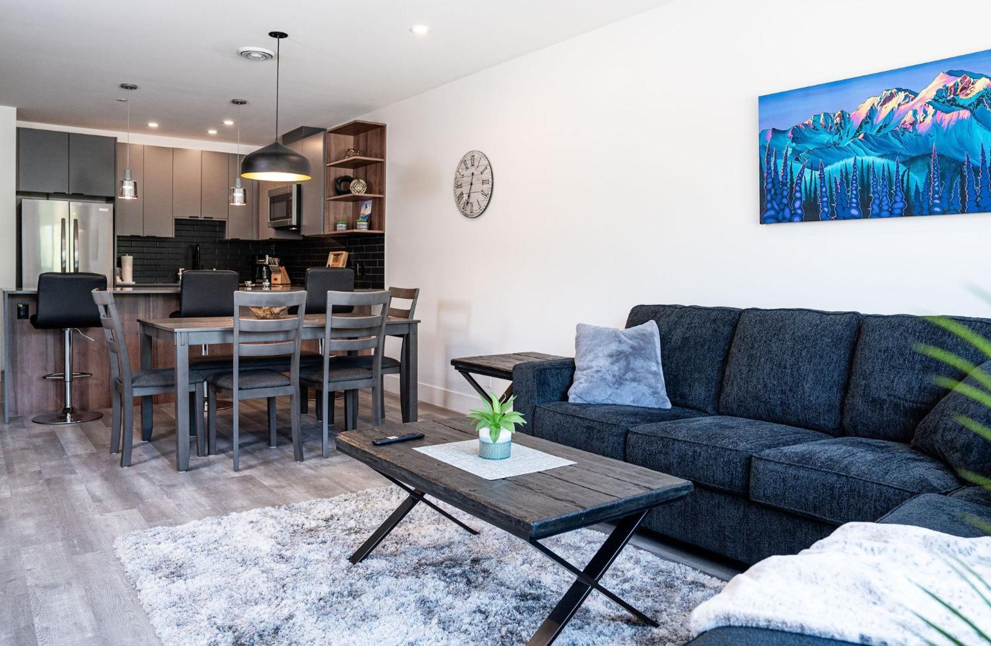 Alpine Haven By Revelstoke Vacations Daire Dış mekan fotoğraf